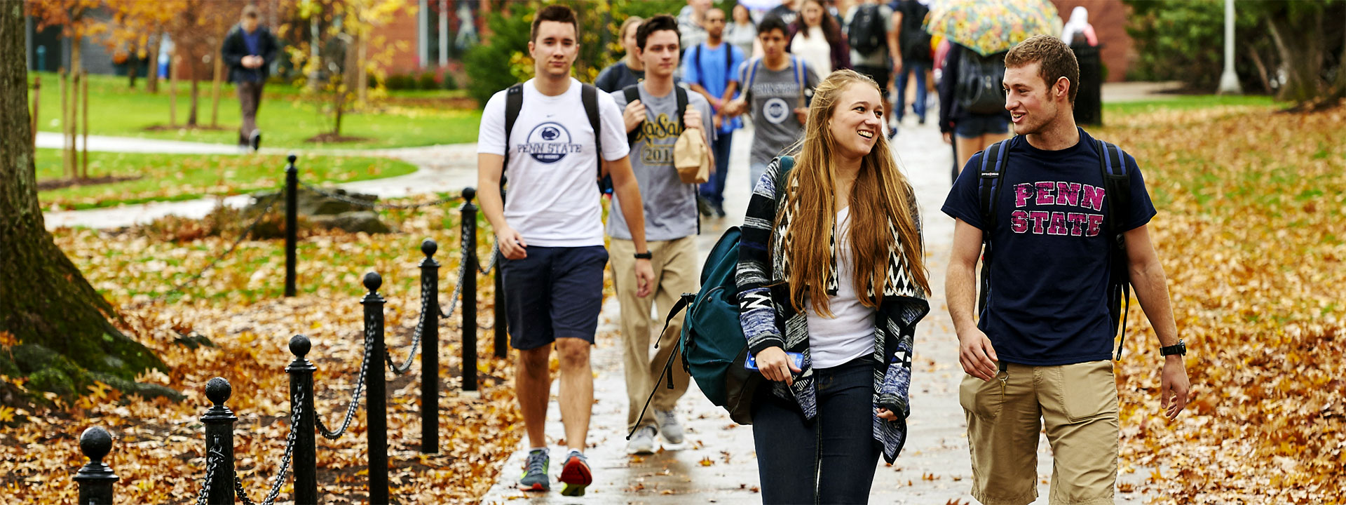 First-year Schreyer Scholars walking set student
